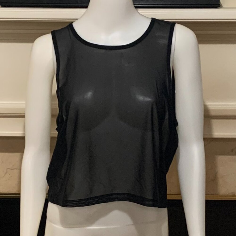 EUC Beyond Yoga Black Sheer Crop Tank Top Size Medium Made In USA